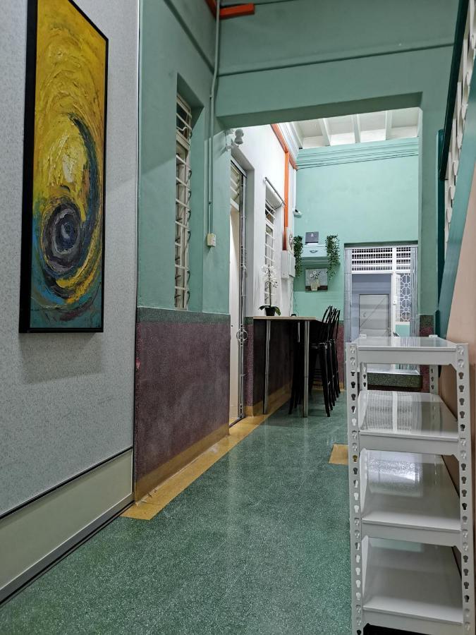 G Fortune Guest House Victoria Green George Town Zewnętrze zdjęcie